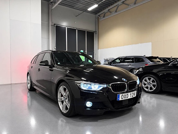 BMW 320i 5 of 30