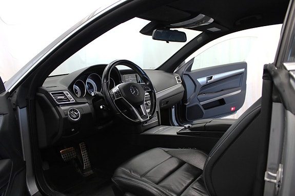 Mercedes-Benz E250 13 of 30