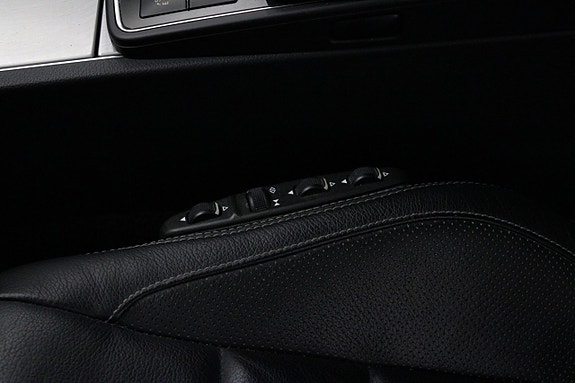 Mercedes-Benz E250 19 of 30