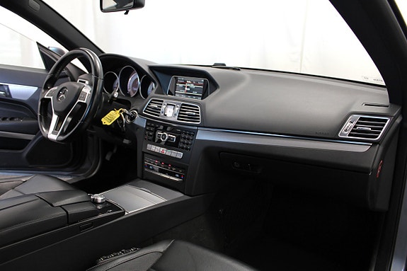 Mercedes-Benz E250 12 of 30
