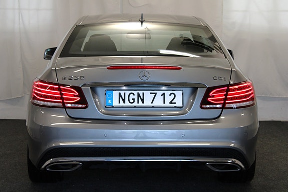 Mercedes-Benz E250 7 of 30