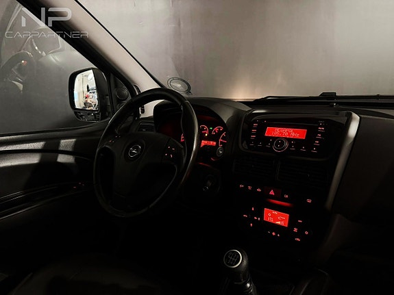 Opel Combo 6 of 12