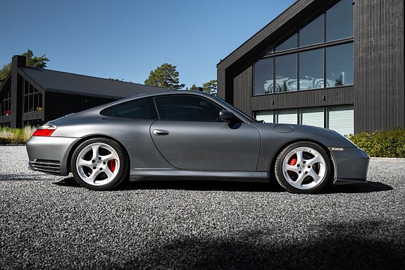 Porsche 911 Carrera 4S 5 of 20