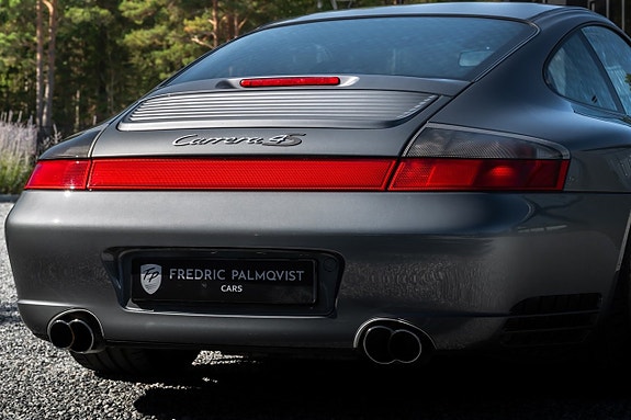 Porsche 911 Carrera 4S 19 of 20