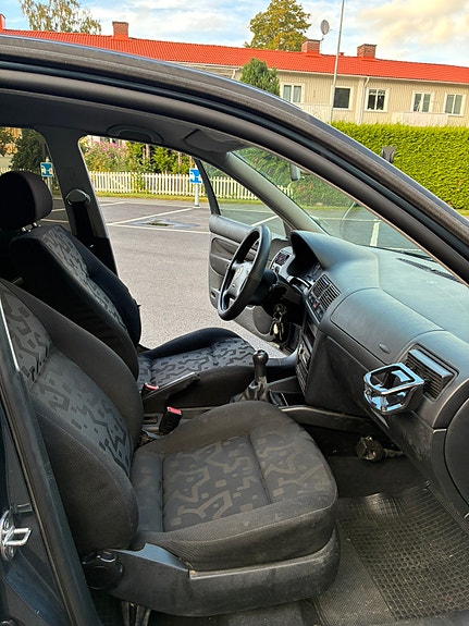 Volkswagen Golf IV 6 of 10