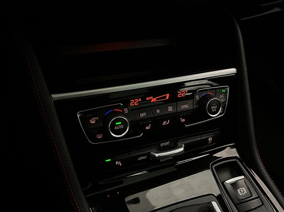 BMW 225xe 24 of 30