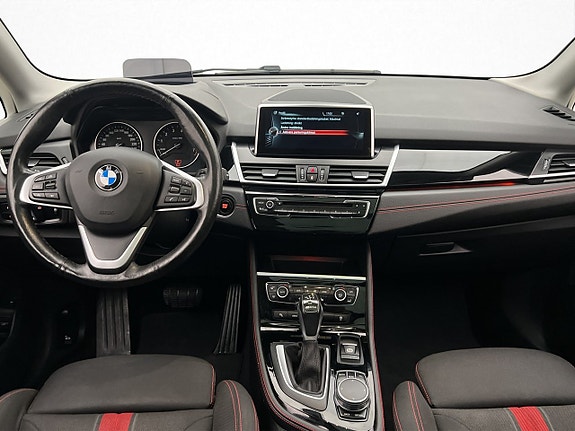 BMW 225xe 14 of 30