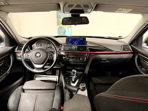 BMW 320d 3 of 4