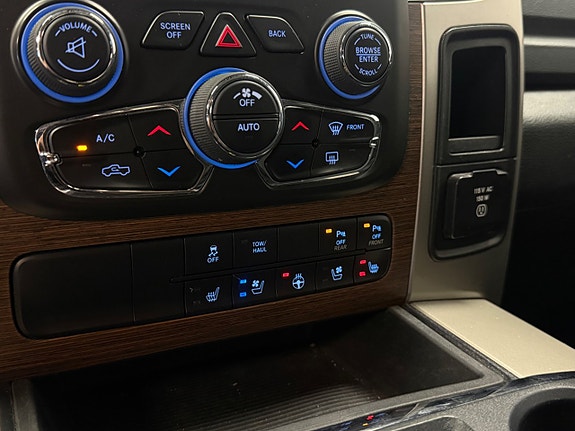 Dodge RAM 1500 22 of 25
