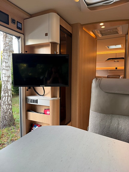 Hymer B-MC T 680 7 of 14