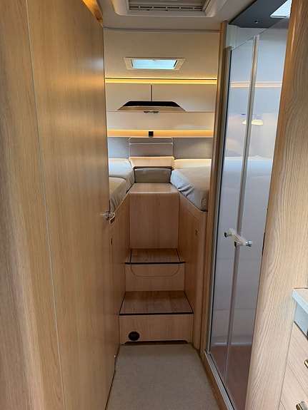 Hymer B-MC T 680 11 of 14