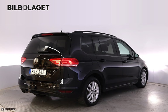 Volkswagen Touran 3 of 18