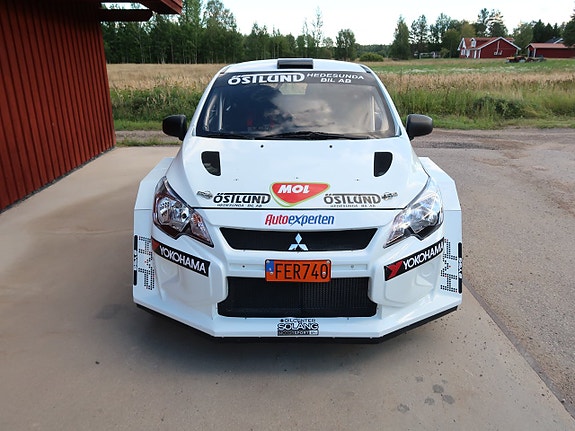 Mitsubishi Mirage 2 of 20