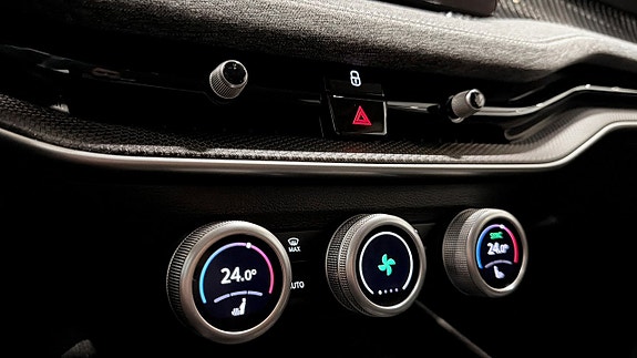 Skoda Superb 18 of 24