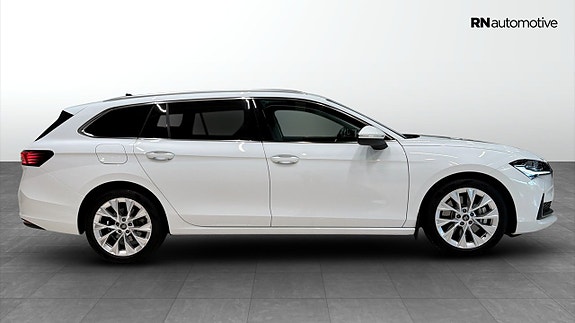 Skoda Superb 5 of 24