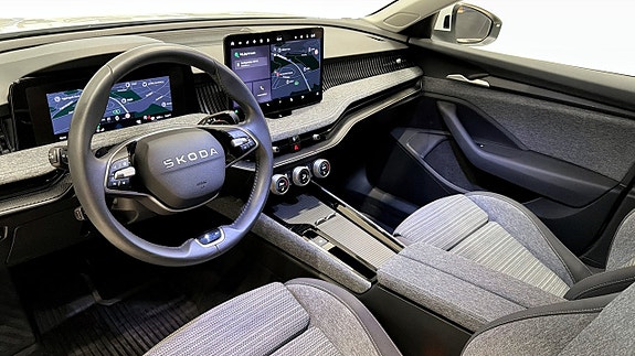 Skoda Superb 13 of 24