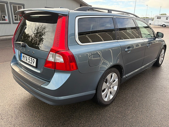 Volvo V70 5 of 12