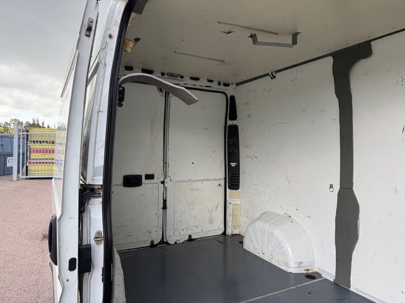 Peugeot Boxer 8 of 10
