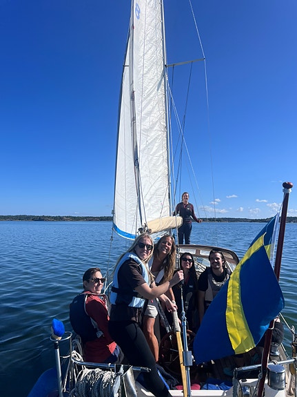 Hallberg-Rassy Monsun 31 – välskött, uppdaterad och redo för nya äventyr 3 of 9
