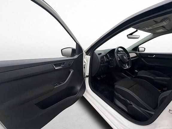 Skoda Fabia 9 of 28