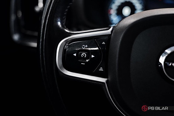 Volvo V60 Cross Country 23 of 25