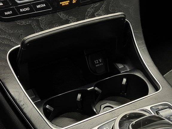 Mercedes-Benz C63 27 of 30