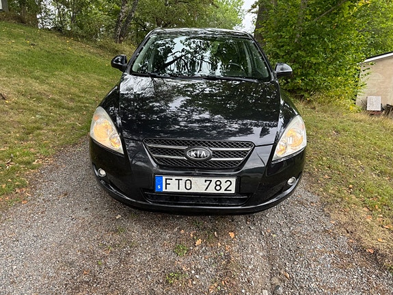 Kia Ceed 3 of 20