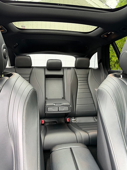 Mercedes-Benz E220 5 of 6