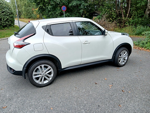Nissan Juke 2 of 7