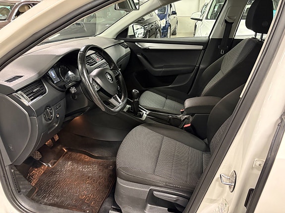 Skoda Octavia 4 of 9