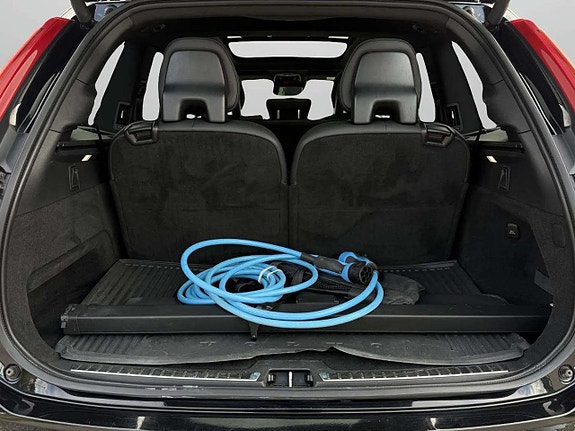 Volvo XC90 19 of 30