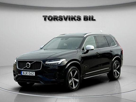 Volvo XC90 2 of 30