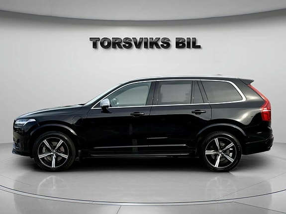 Volvo XC90 3 of 30