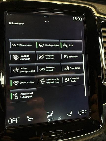 Volvo XC90 27 of 30