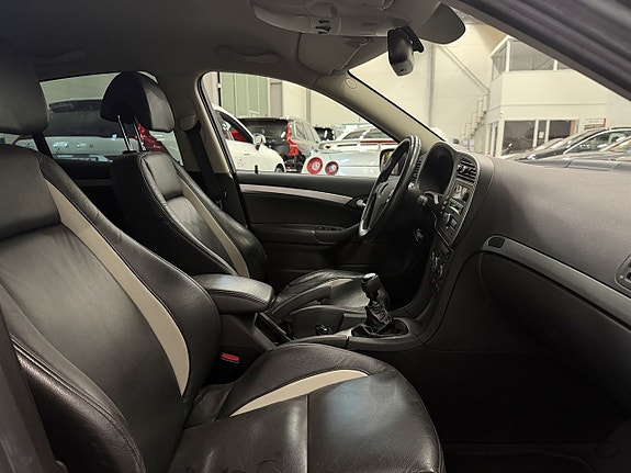 Saab 9-3 8 of 24