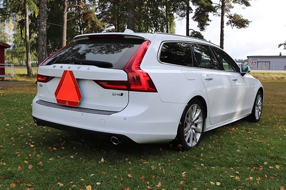 Volvo V90 3 of 6