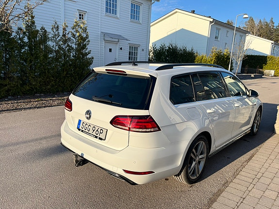 Volkswagen Golf VII 9 of 9
