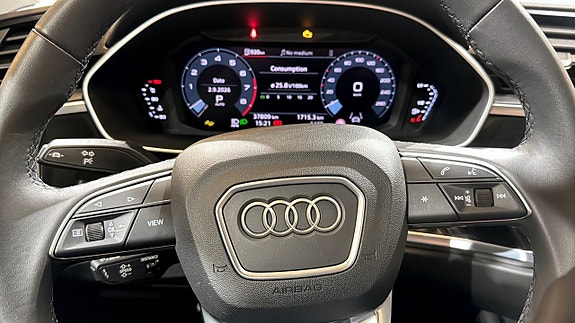 Audi Q3 18 of 20