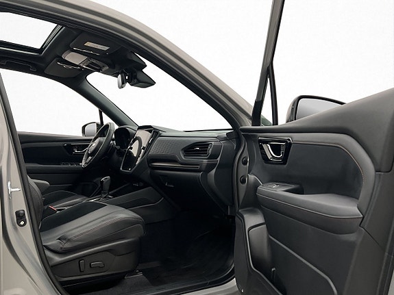 Subaru Forester 26 of 30