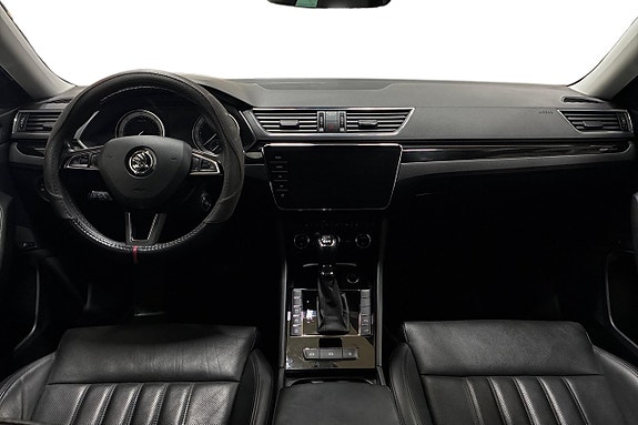 Skoda Superb 12 of 29