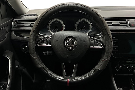 Skoda Superb 16 of 29