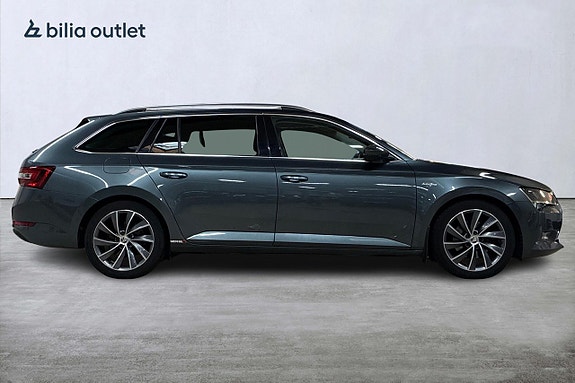 Skoda Superb 5 of 29