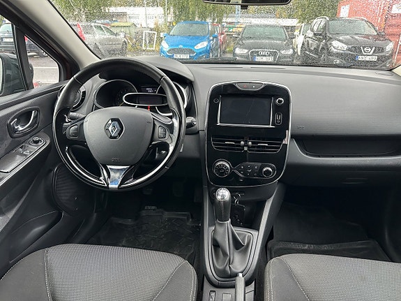 Renault Clio 10 of 11