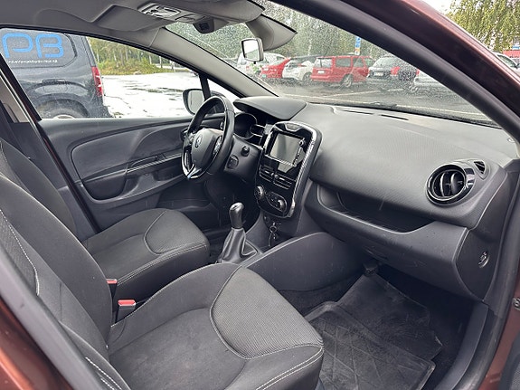 Renault Clio 6 of 11