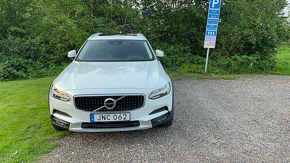 Volvo V90 Cross Country 22 of 23
