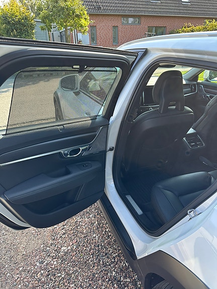 Volvo V90 Cross Country 11 of 23