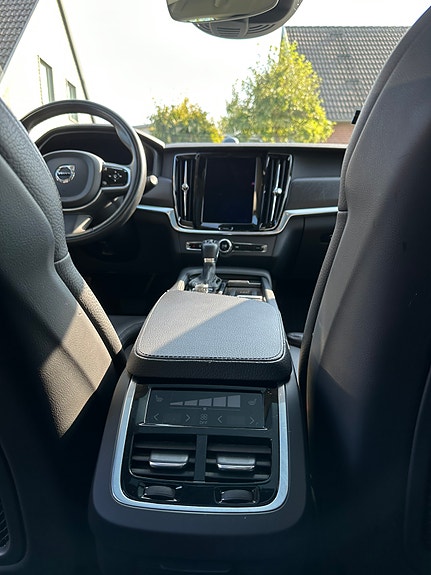 Volvo V90 Cross Country 9 of 23