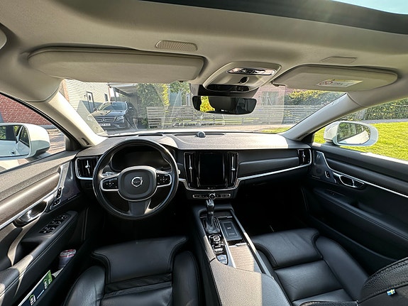 Volvo V90 Cross Country 15 of 23
