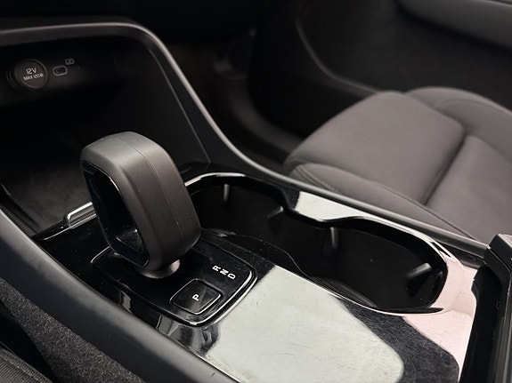 Volvo XC40 24 of 30