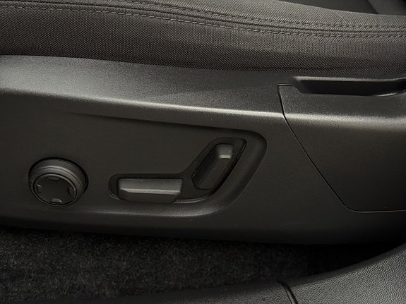 Volvo XC40 15 of 30